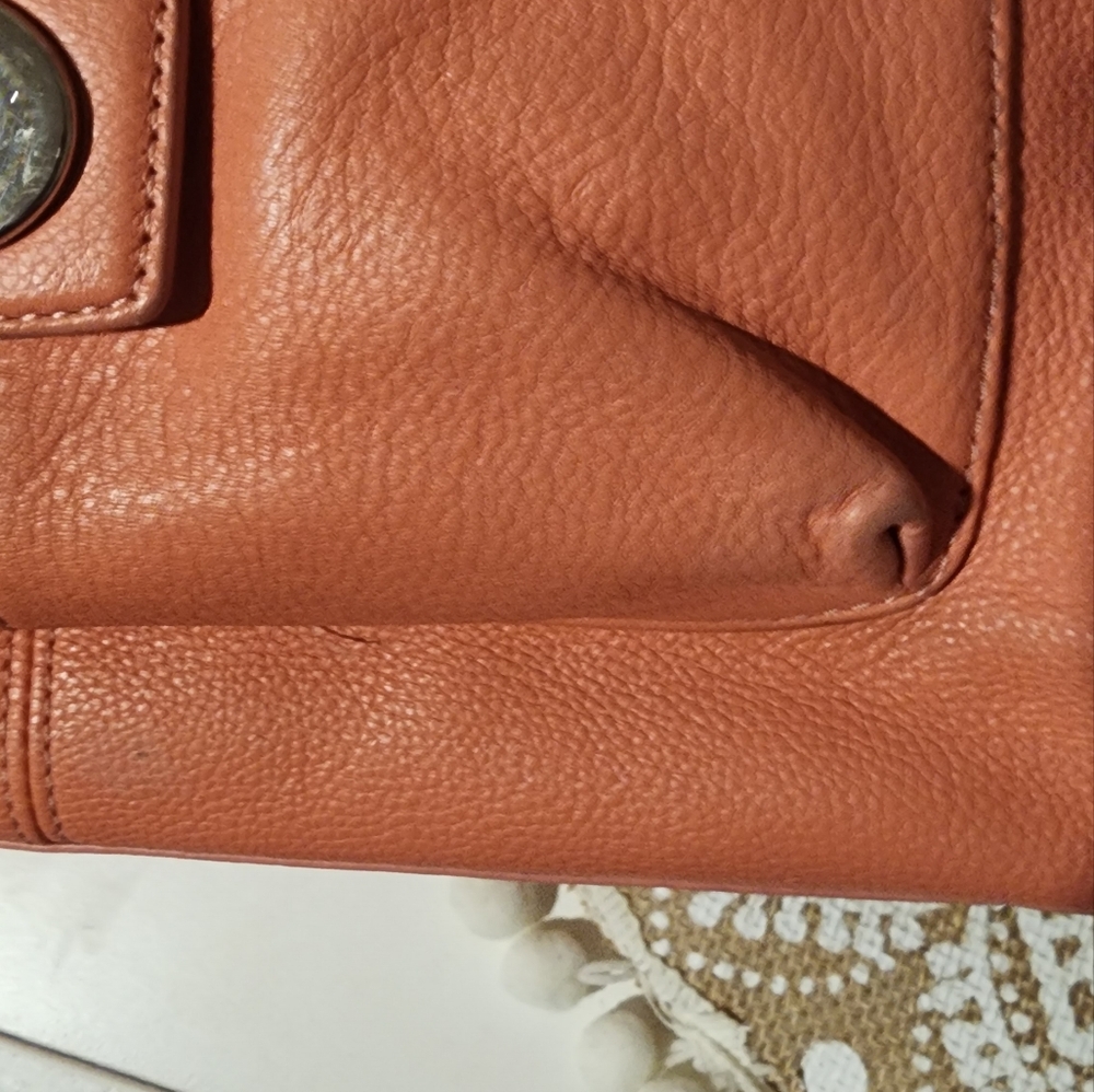 Coach Vintage Penelope Coral Peach Orange Leather Tote Bag - Picture 13 of 16